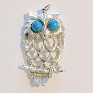 Vintage Silver tone Owl Pendent